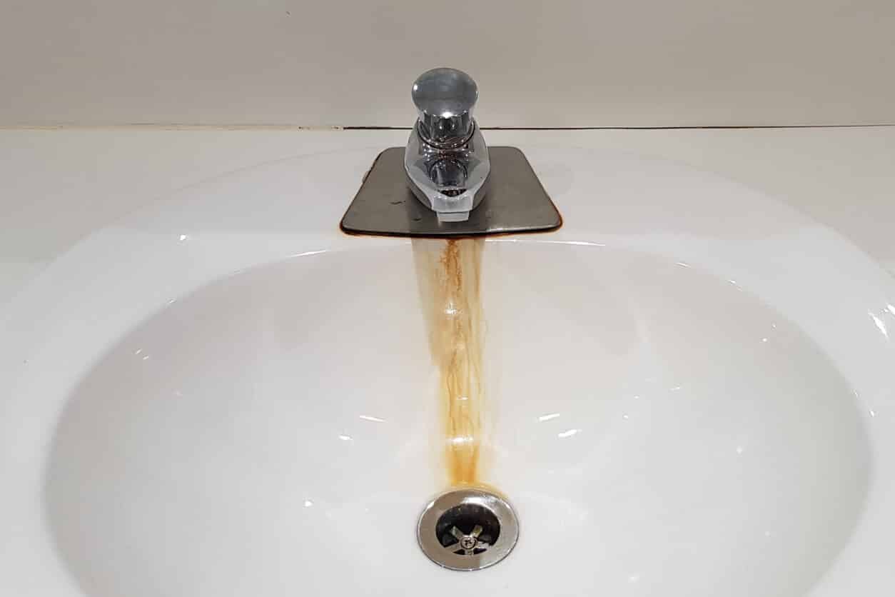 Picture of sink with brown water stains